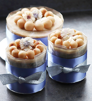 Glutenfree Simnel Cake for Easter – a zesty cake made with organic fruit steamed in apple juice. Topped with organic marzipan